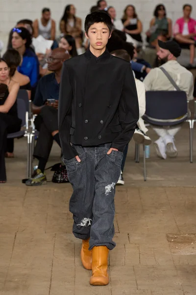 Look 39